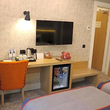 Hotel Des'otel *